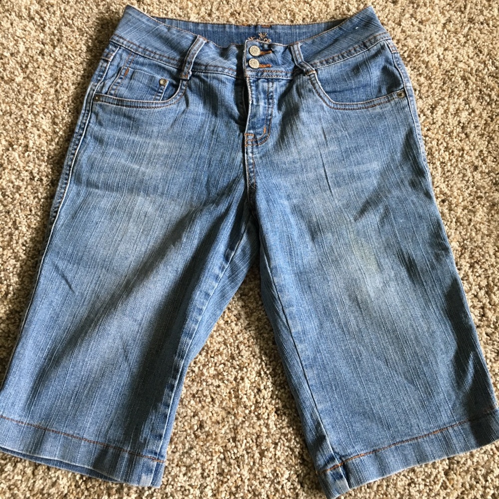 denim capris